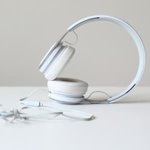 Harmonic Hush: Melodic White Noise Symphony - White Noise Pink Noise