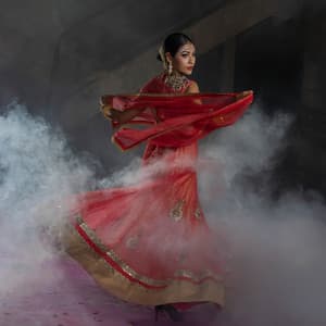 हिंदी नृत्य  – मनाली हिंदी गाने - हिंदू संगीत