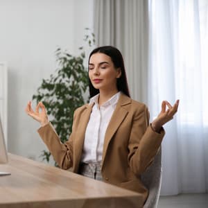 Peaceful Presence: Mindful Meditation with Ambient Music - Splendor of Meditation for Smoking Cessation