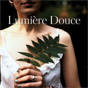 Lumière Douce: Chants de la Tranquillité Intérieure - Oasis Relaxante Pour Dormir