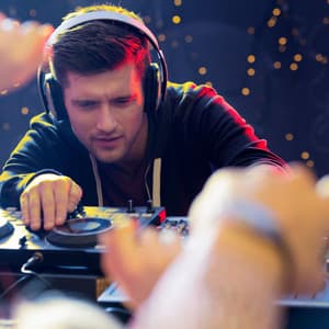 Ignited Focus: Binaural Fire Tranquility - Fire Sounds Sleep and Relax