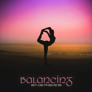 Balancing Energies: Yin Yang Yoga Practices - Marie Gade
