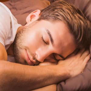 Música Calmante Para Un Sueño Tranquilo - Natación en el cielo