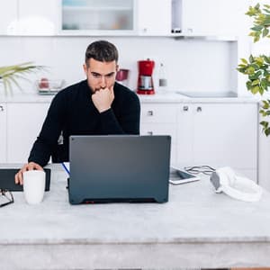 Centered Presence: Tranquil Meditations for Focus - Splendor of Meditation for Smoking Cessation