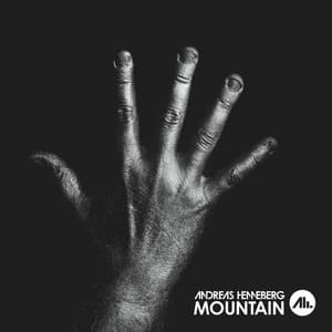 Mountain - Andreas Henneberg