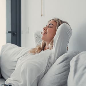 Melodies of Calm: Chill Vibes' Tranquil Echo - Calm Music