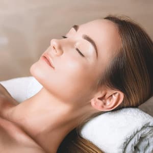 Plenitud Relajante: Música Para El Spa - Regeneración de cuerpo entero de 528 Hz