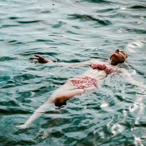 365 Healing: Daily Reflections - Ocean Sounds