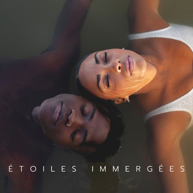 Étoiles Immergées: Rituels d’Aurore - Spa Musique Massage